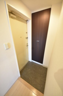 【玄関】 | プライムレジデンス神戸県庁前