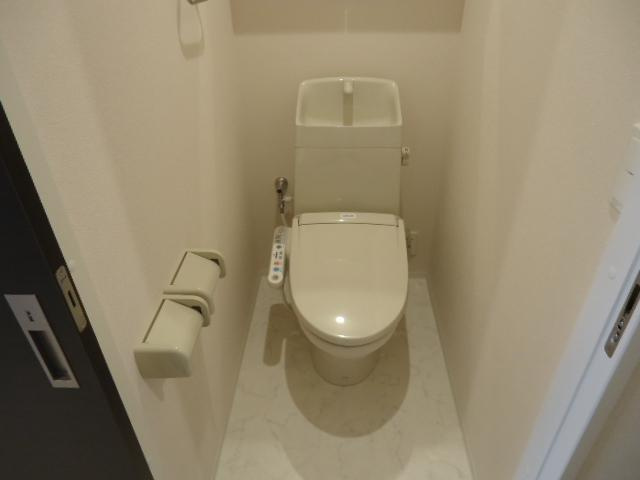 レトワールＳⅢのトイレ|シャワー付トイレ