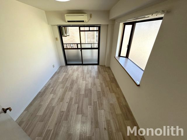 ロイヤル和泉パートⅡの内装