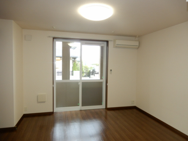 エイトリーブスの居間・リビング