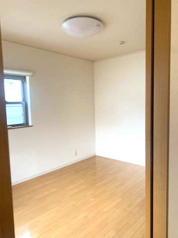 羽曳野市西浦５丁目戸建の洋室|洋室です