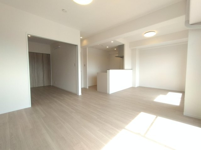 グラン・ドムール北野田の居間・リビング