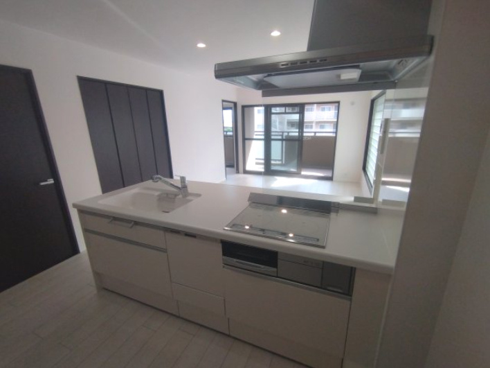 シャルマンフジ住之江公園・ドシールのキッチン|きれいなキッチンです