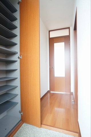 【玄関】 | メゾン・ド・ピエール　ShaMaison | 天井高のシューズクローゼット