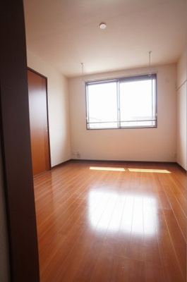 【洋室】 | メゾン・ド・ピエール　ShaMaison | 室内物干しの出来る南向き洋室