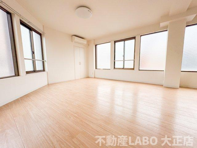 市原ビルの寝室