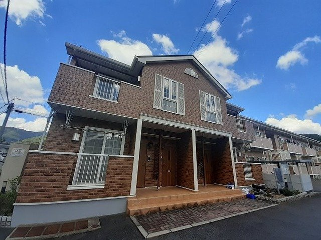 ヌーベルの外観|落ち着いた雰囲気の外観です