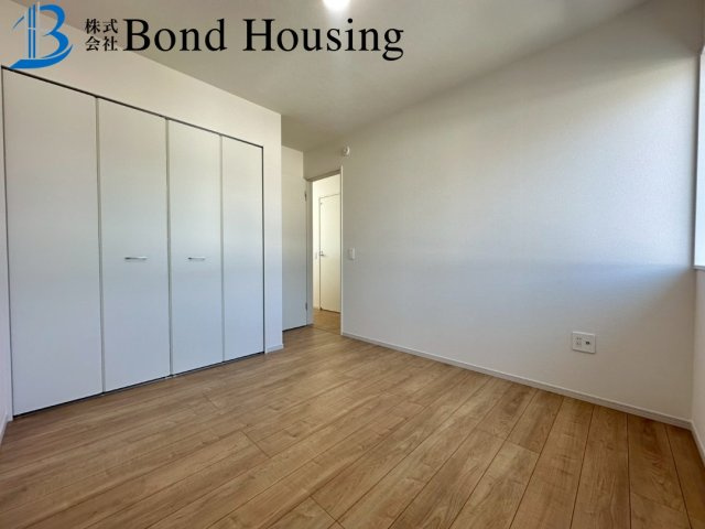 LDKは広々20帖超・お車3台中車可 春日台2丁目 限定1棟の子供部屋