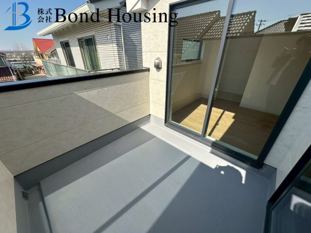 LDKは広々20帖超・お車3台中車可 春日台2丁目 限定1棟の寝室