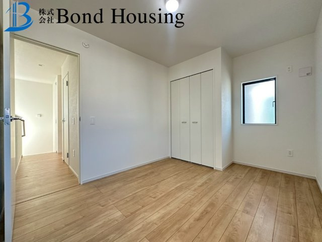 LDKは広々20帖超・お車3台中車可 春日台2丁目 限定1棟のトイレ