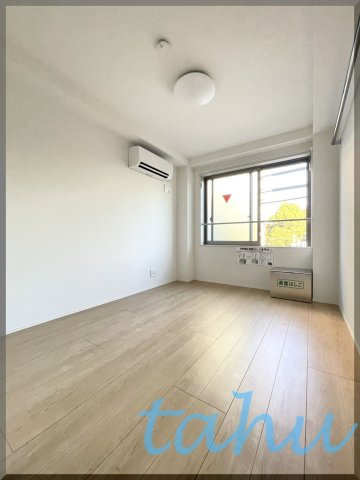 杉並区堀ノ内２丁目のアパートの洋室