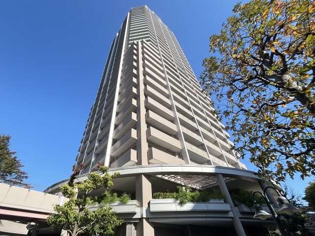 キャナルワーフタワーズWESTの外観