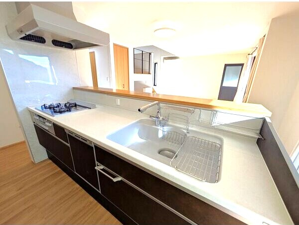 大坂町戸建のキッチン