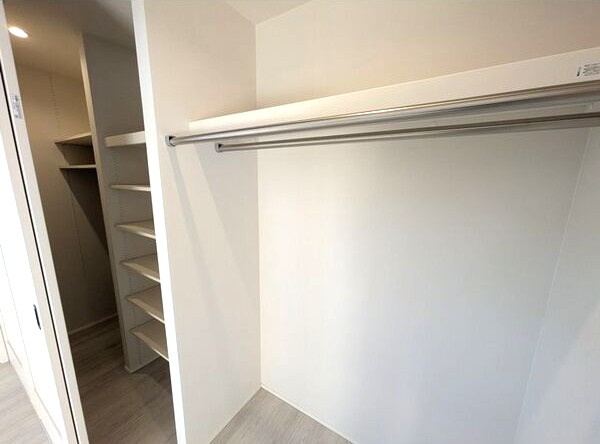 大坂町戸建の収納