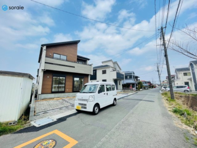 川越市今成2丁目　全3棟　新築戸建の前面道路含む現地写真|3/30撮影