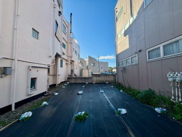 杉並区南荻窪1丁目　建築条件無し売地の外観|現地写真（2025.11.24撮影）

現地ご見学希望・資料請求などお気軽にお問い合わせ下さい！
03-5990-5201