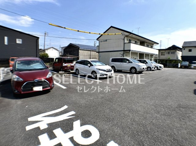 【駐車場】 | ホワイトテラス城南 | 駐車スペースもあります