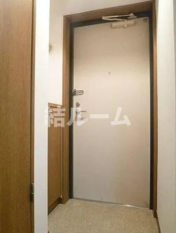 豊島区巣鴨２丁目の賃貸マンションの玄関