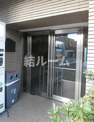 豊島区巣鴨２丁目の賃貸マンションのエントランス