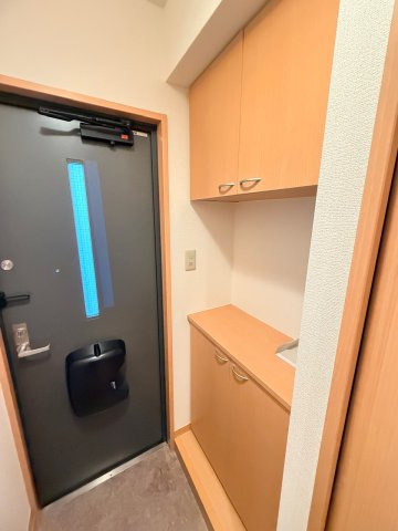 ラスルプレイスの玄関