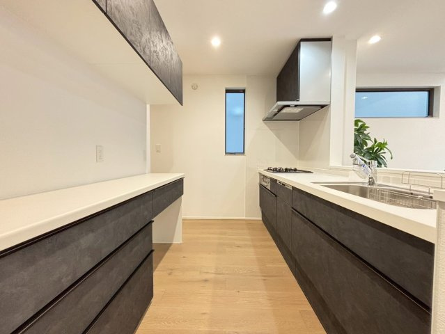 葵区羽鳥４丁目１期全３棟のキッチン