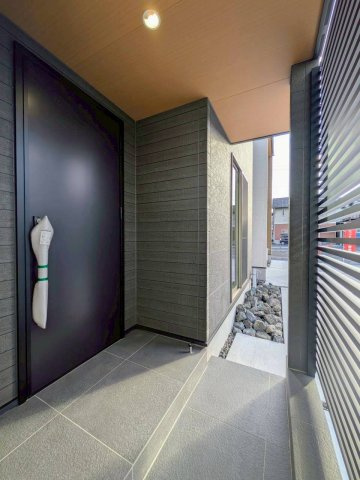 葵区羽鳥４丁目１期全３棟のエントランス