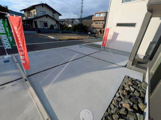 ＼新築モデルハウス／　好評販売中！　静岡市葵区羽鳥１期　全３邸の駐車場