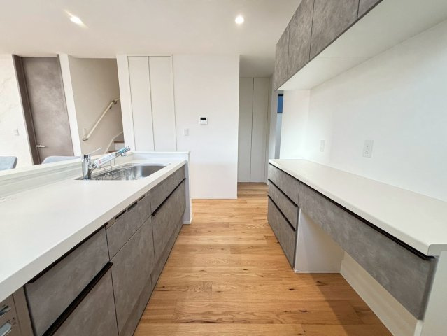 葵区羽鳥４丁目１期全３棟のキッチン