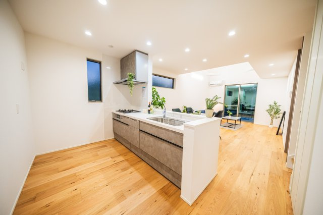 葵区エリア！ 小中学校まで近い好立地の新築分譲住宅のキッチン