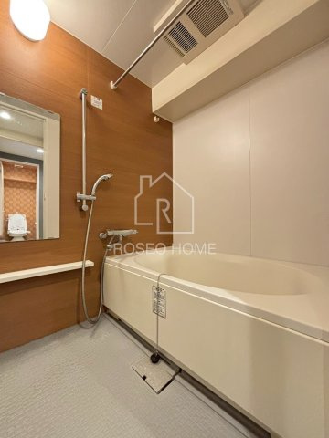 カップドリンべの浴室|同マンション別部屋：参考写真