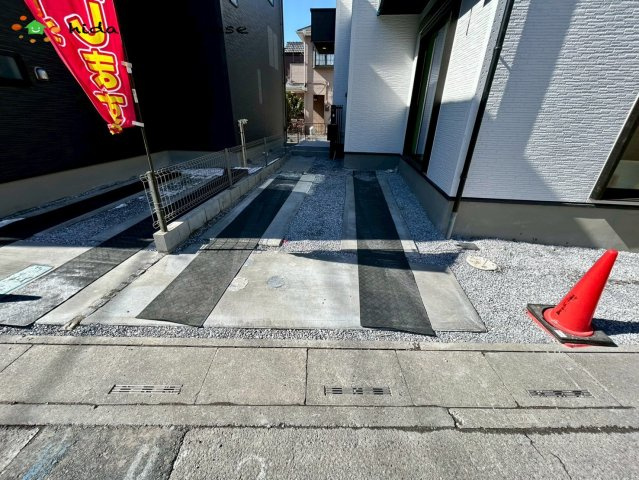 見沼区東大宮6期　新築戸建　グラファーレ02の駐車場