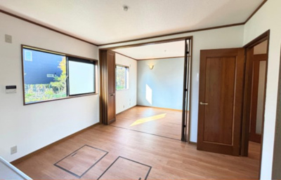 【居間・リビング】 | 八尾市刑部４丁目　中古戸建