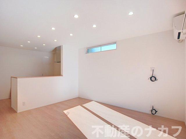 リンブルーム新町の居間・リビング