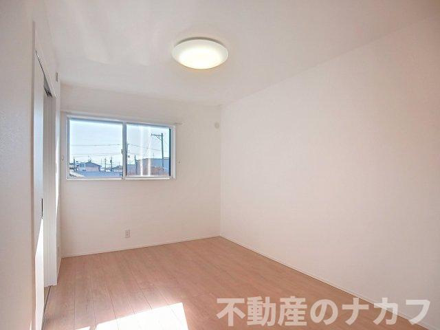 リンブルーム新町の洋室