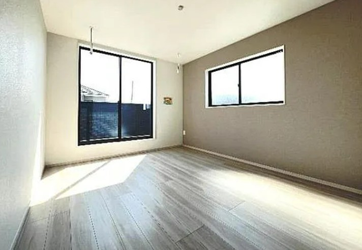 【未入居】川越市今成１期 １号棟の洋室|2F 8.1帖洋室です☆