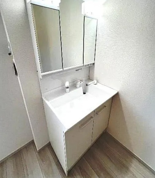 【未入居】川越市今成１期 １号棟の独立洗面台|朝の身支度に欠かせない洗面台です！