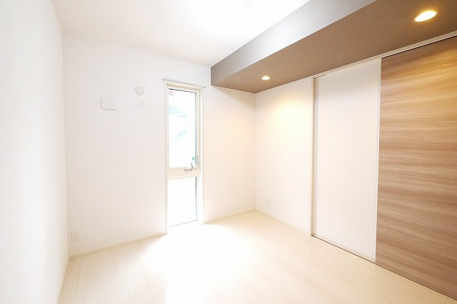 アリジェンスⅡの洋室|明るい洋室です