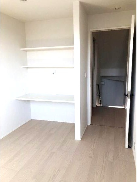 黒笹山手戸建の収納