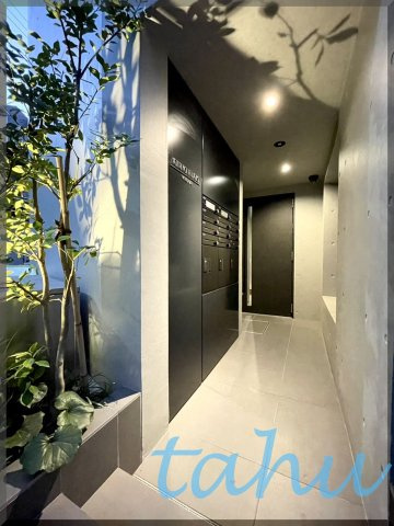 中野区若宮１丁目の賃貸マンションのエントランス