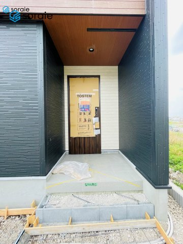 川越市今成2丁目　全3棟　新築戸建の玄関|3月30日撮影