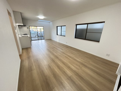 【居間・リビング】 | 津門呉羽町中古戸建