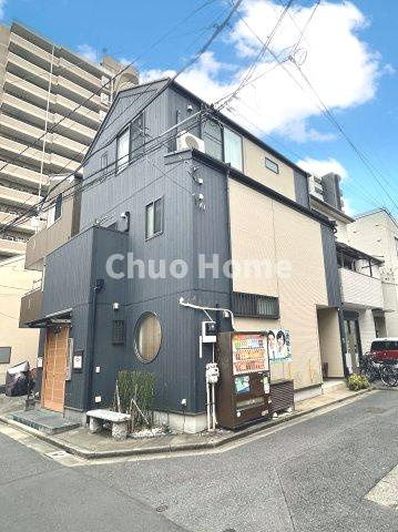 足立区千住東1丁目中古住宅の外観|2011年1月築・店舗付き住宅