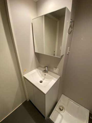 マルシエル神戸の独立洗面台