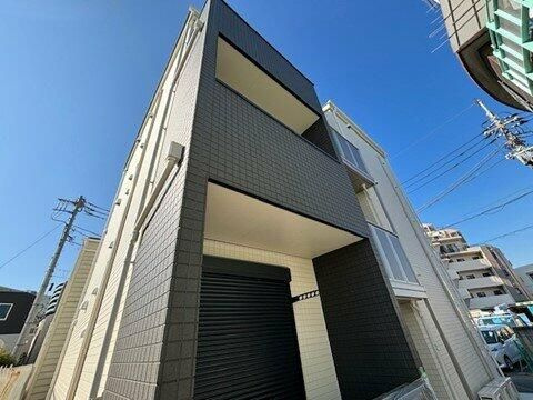 ＡＫｒｙｓｔａｌの外観