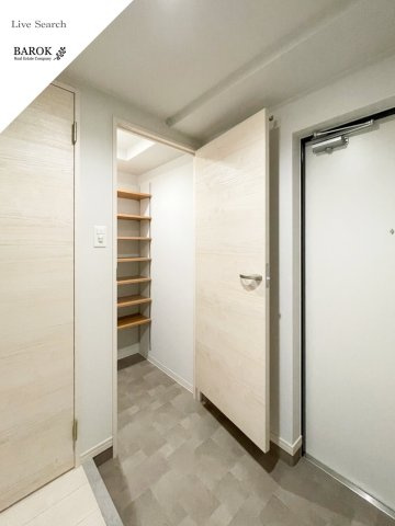 ファーメリー那珂の玄関