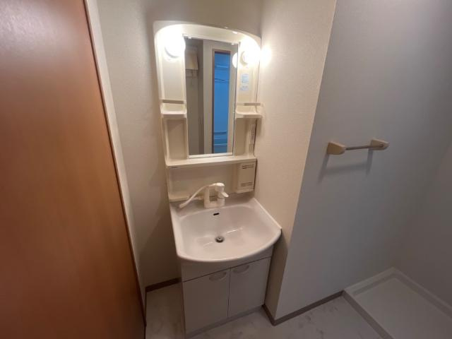 ひまわり　　　刈谷市近郊の賃貸はクラスホーム刈谷店の独立洗面台|洗面