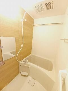 ｔｈｅ１０　　ＡＫＡＢＡＮＥ　ＷＥＳＴの浴室