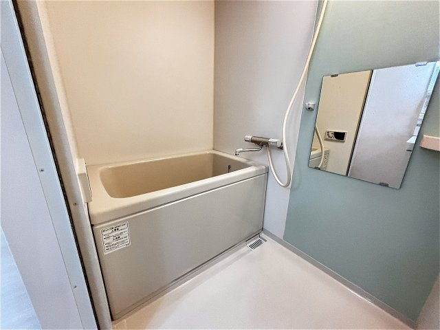 ロイヤルマンション2号棟の浴室