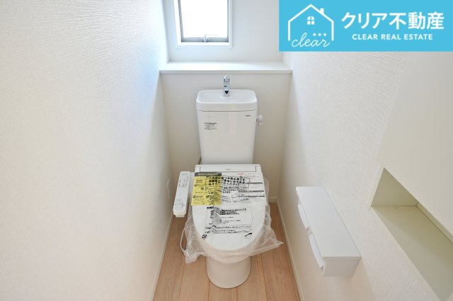 【トイレ】 | 太田市下田島町第5　クレイドルガーデン　２号棟 | シャワー＆暖房便座付きのトイレです！