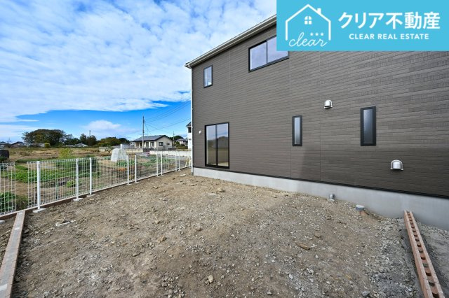 【庭】 | 太田市下田島町第5　クレイドルガーデン　２号棟 | 広々としたお庭でバーベキューやガーデニングも楽しめます♪